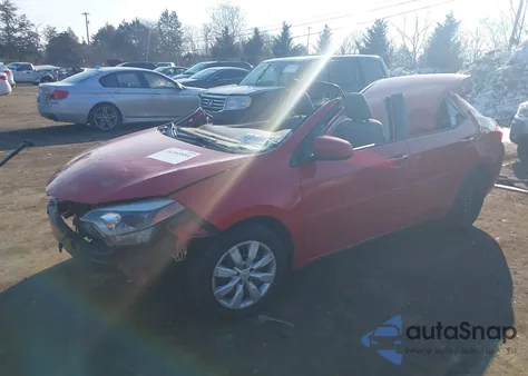 2015 Toyota Corolla Le z USA, uszkodzony, nr VIN 2T1BURHE8FC330484